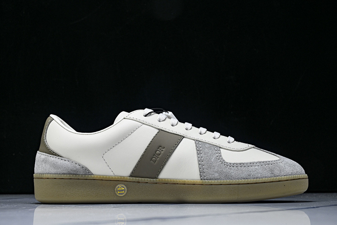 DR B01 Sneaker