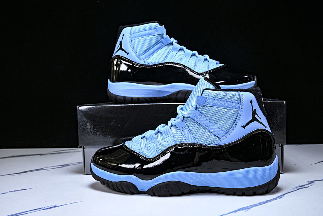 Air Jordan 11 CT8012-440