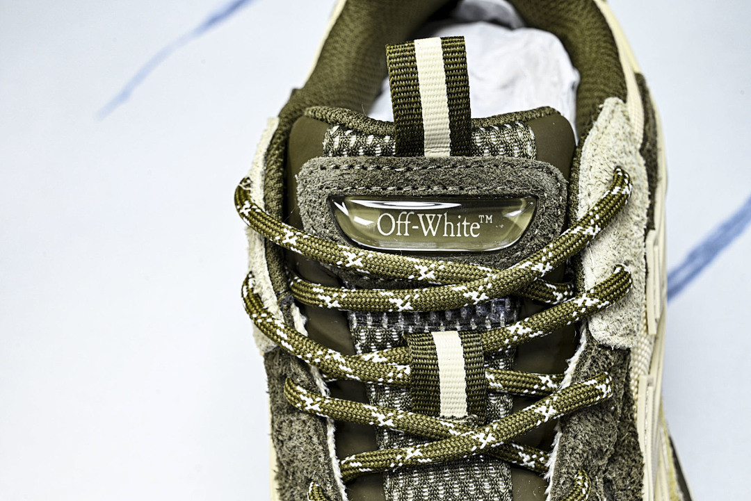 OFF-WHITE BE RIGHT BACK