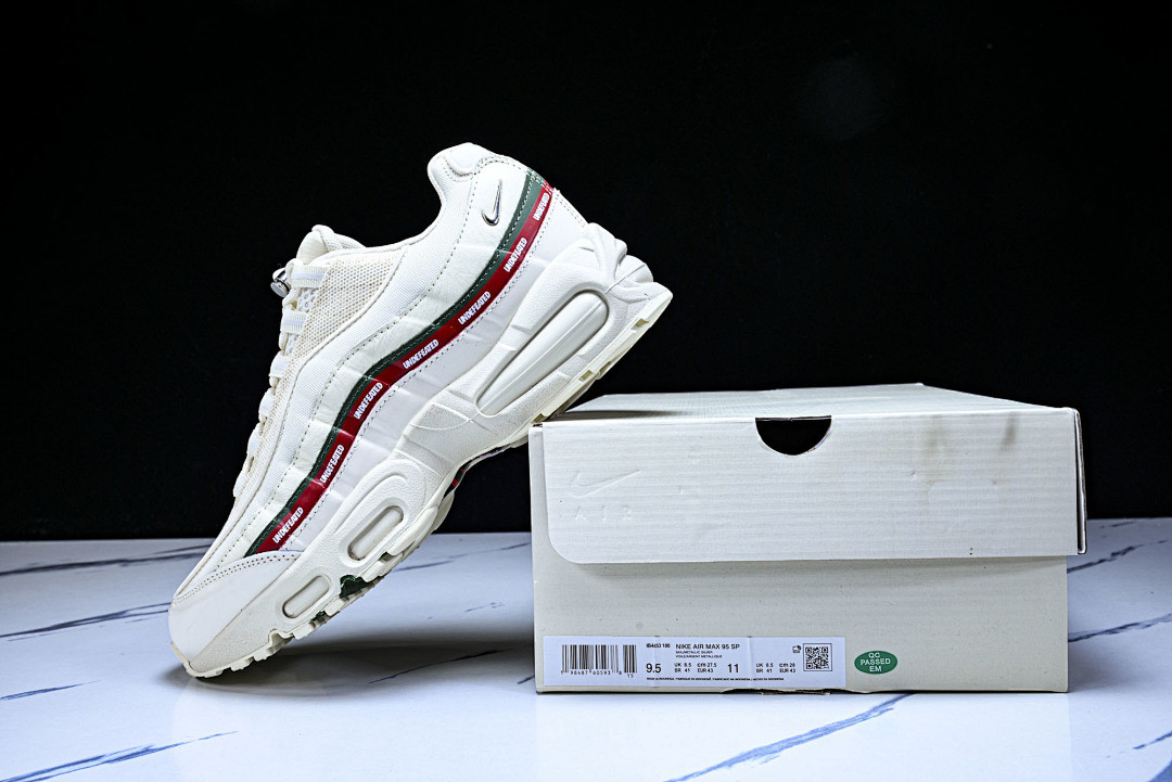 Undefeated x Nike Air Max 95 SP IB4453-100