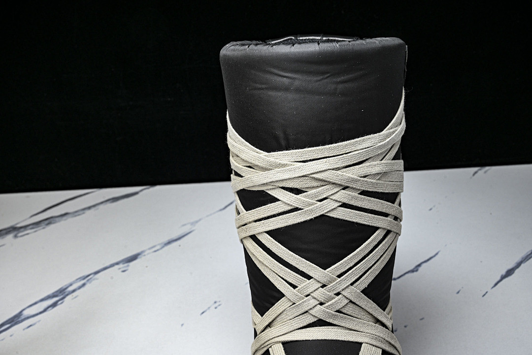 RO Sneakers
