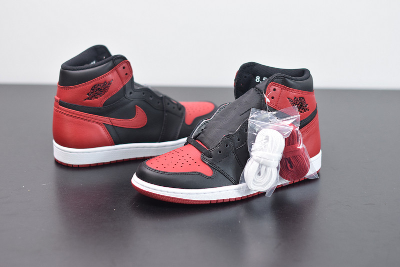 Air Jordan 1 Retro High OG Bred 555088-001