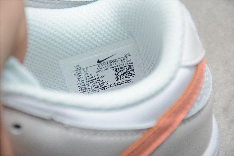 Nike Dunk Low Tropical Twist (GS) CW1590-101