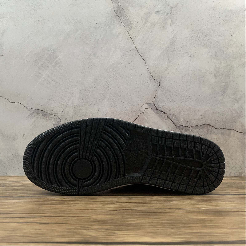 Air Jordan 1 Mid “Turf Orange” DD6834-802