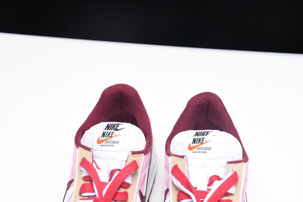 Sacai x Nike LVD Waffle Daybreak BV0073-500