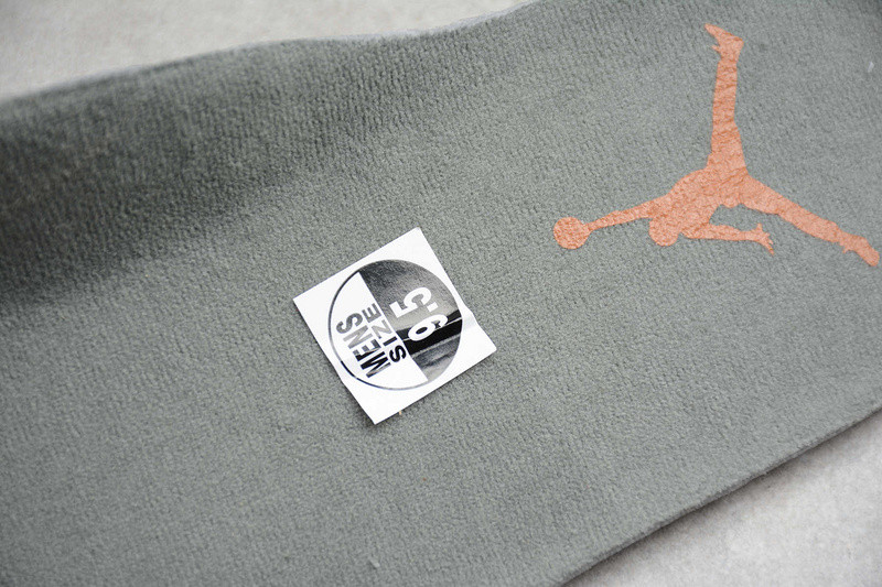 Patta x Air Jordan 7 “Icicle” AT3375-100