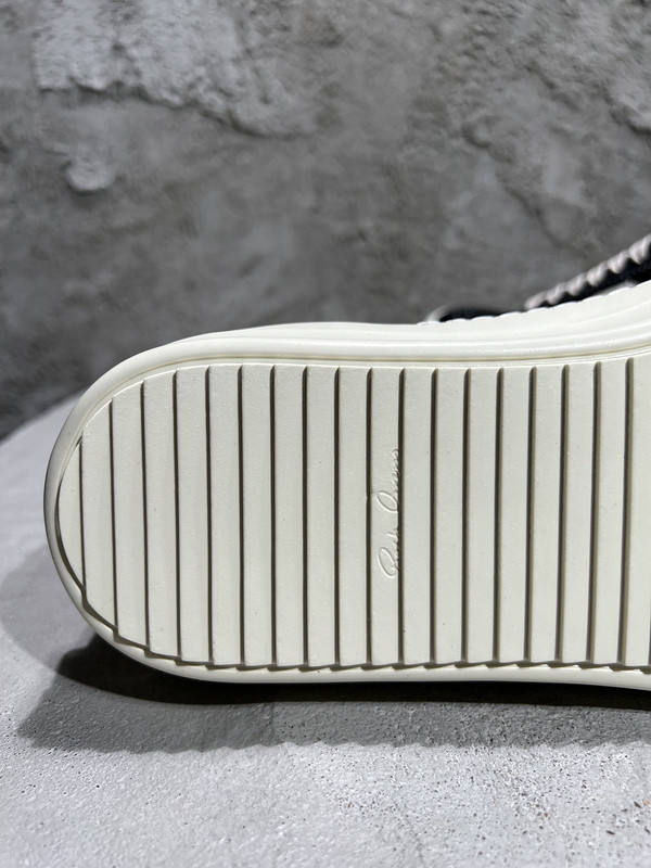 RO Sneakers