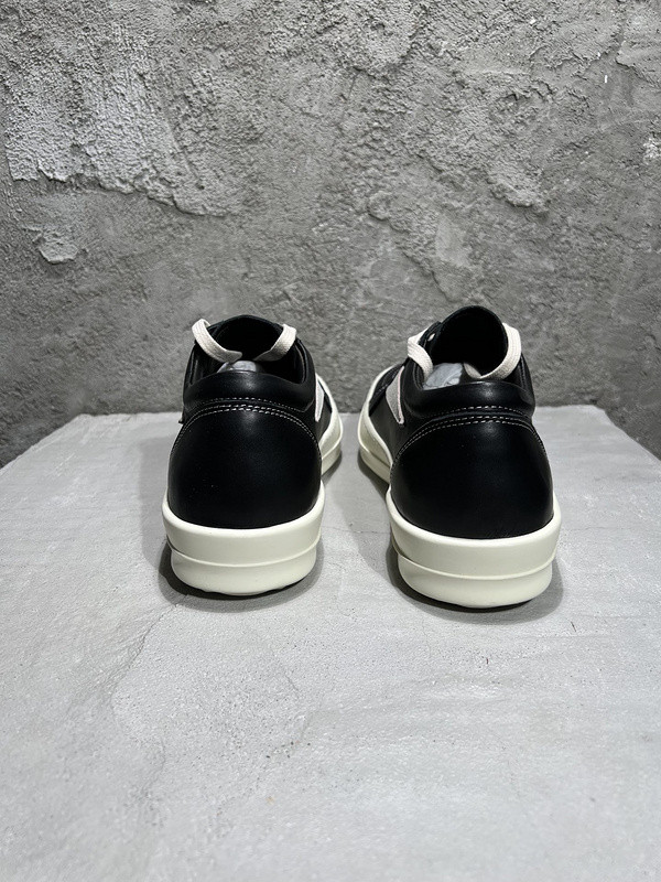 RO Sneakers