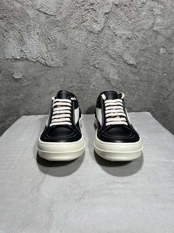 RO Sneakers