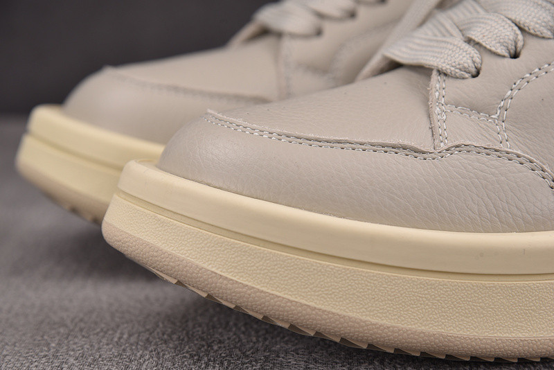 RO Sneakers