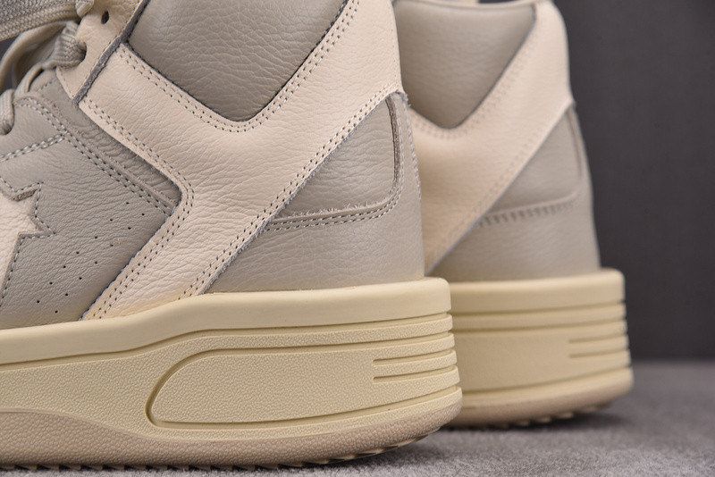 RO Sneakers
