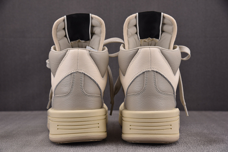 RO Sneakers