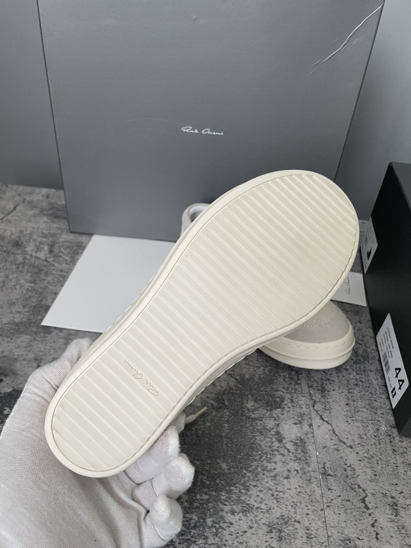 RO Sneakers
