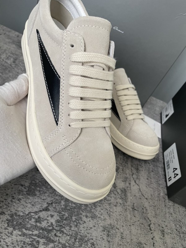 RO Sneakers