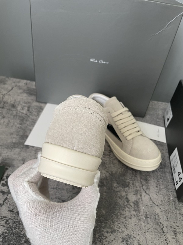 RO Sneakers