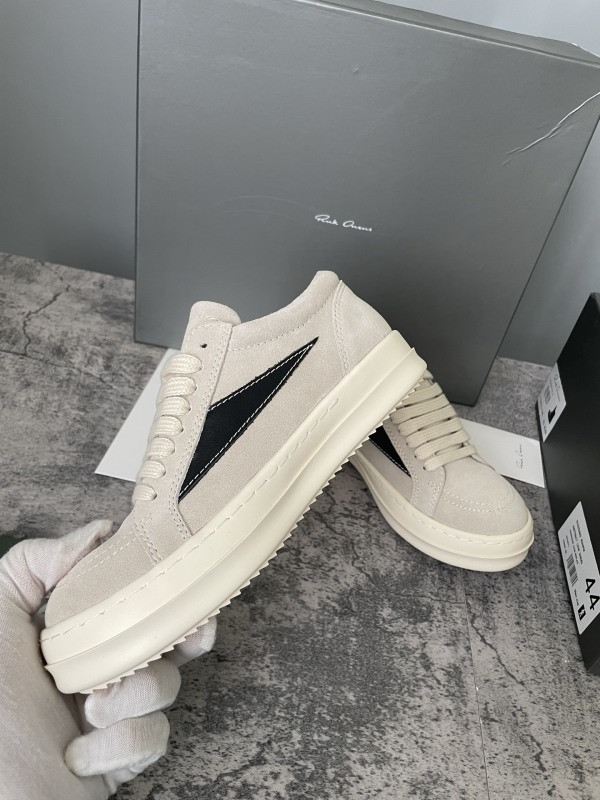 RO Sneakers