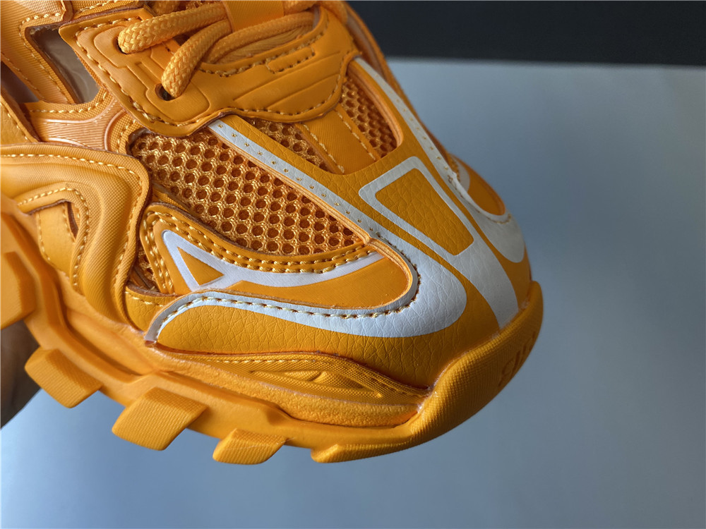 BLCG Track 2.0 568615-W2GN5-5817