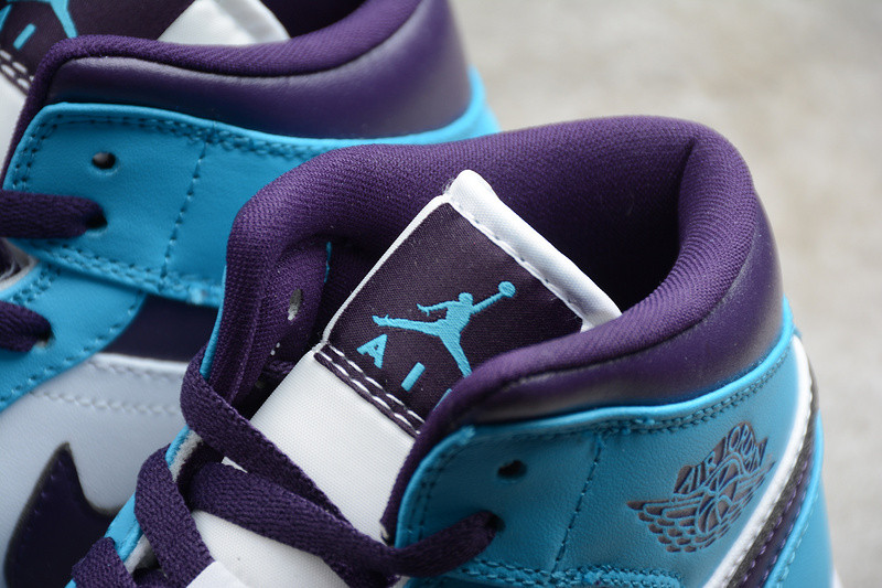 Air Jordan 1 Mid "Hornets " 554724-415