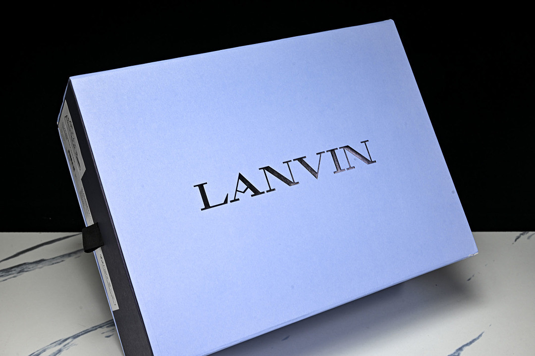 LanV sneakers