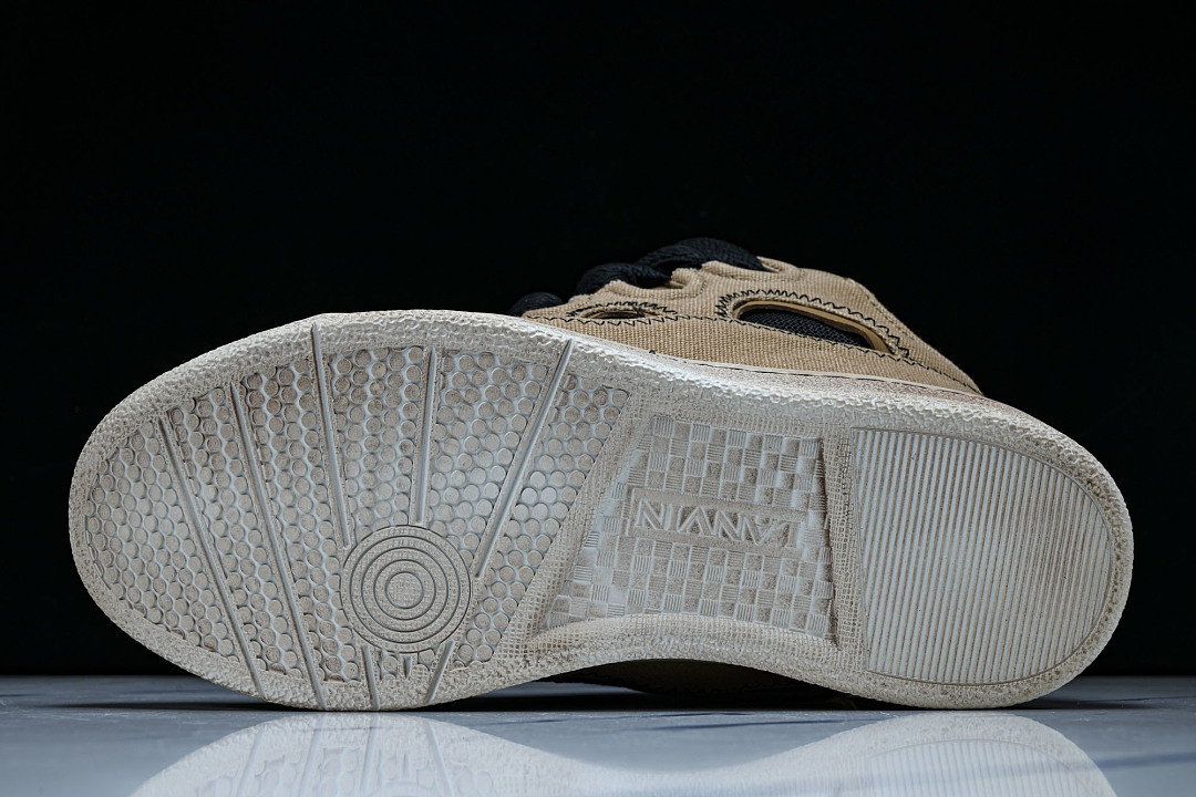 LanV sneakers