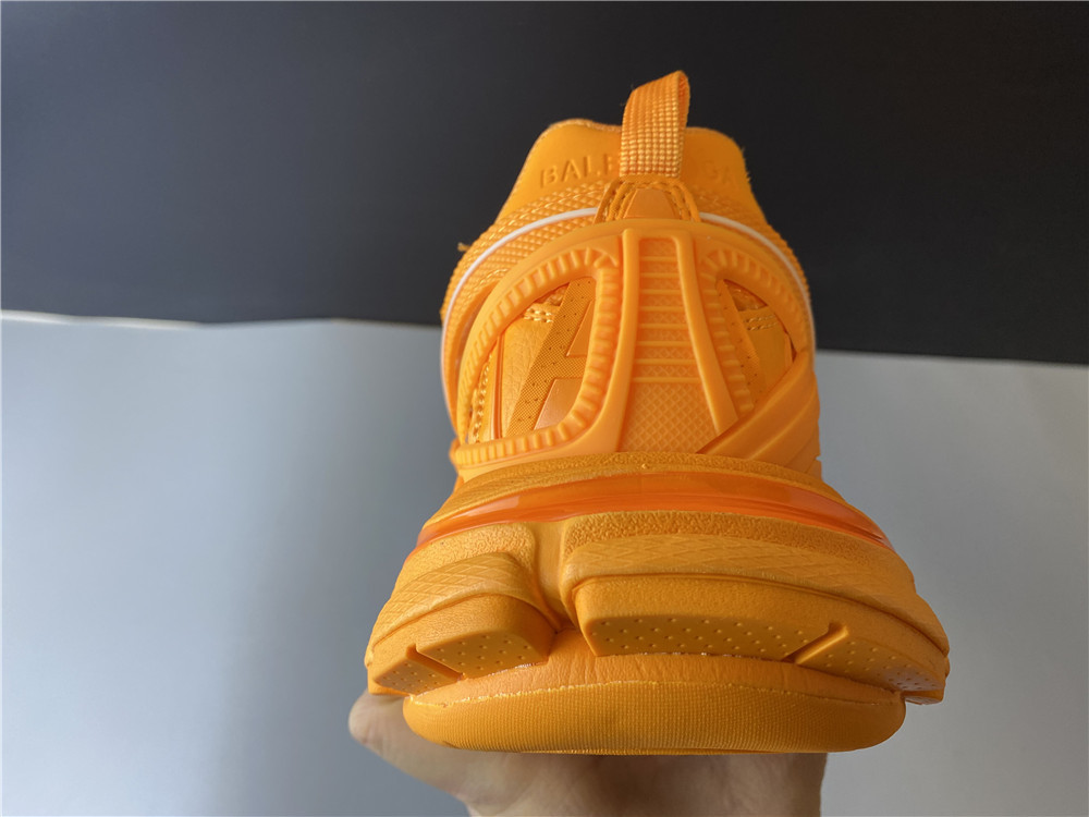 BLCG Track 2.0 568615-W2GN5-5817