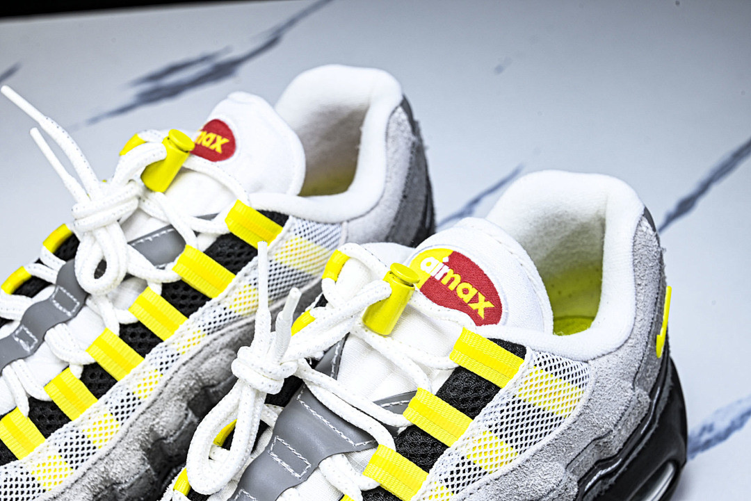 Undefeated x Nike Air Max 95 IB4523-002