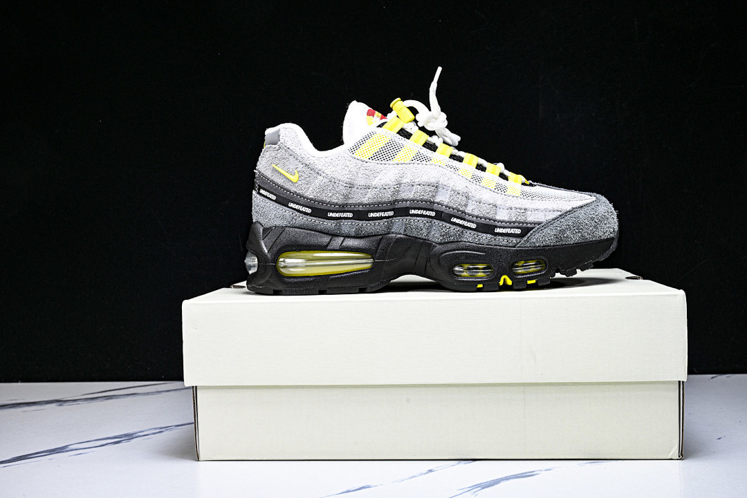 Undefeated x Nike Air Max 95 IB4523-002