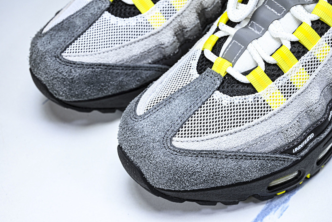 Undefeated x Nike Air Max 95 IB4523-002