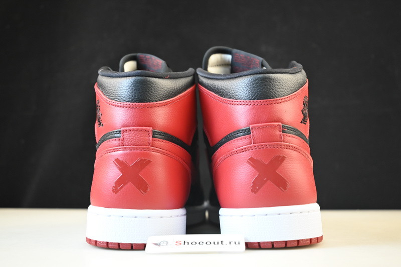 Air Jordan 1 Retro High “Banned” 432001-001