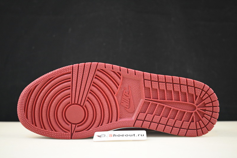 Air Jordan 1 Retro Low OG 705329-101