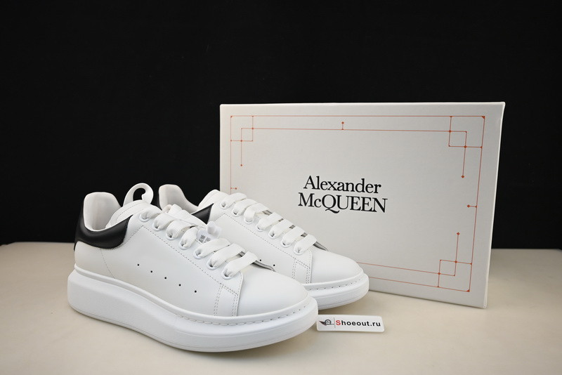 MQ Sneakers