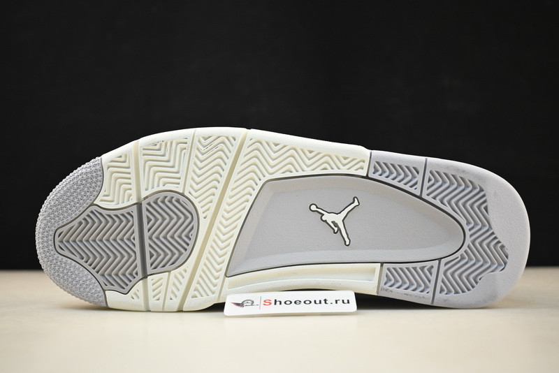 Air Jordan 4 WMNS “Frozen Moments” AQ9129-001