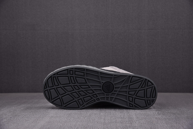 NEIGHBORHOOD x AD Originals Adimatic HP6771