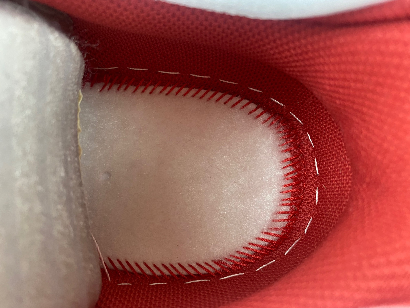 OFF White x Nike Air Force 1 AO4297-600