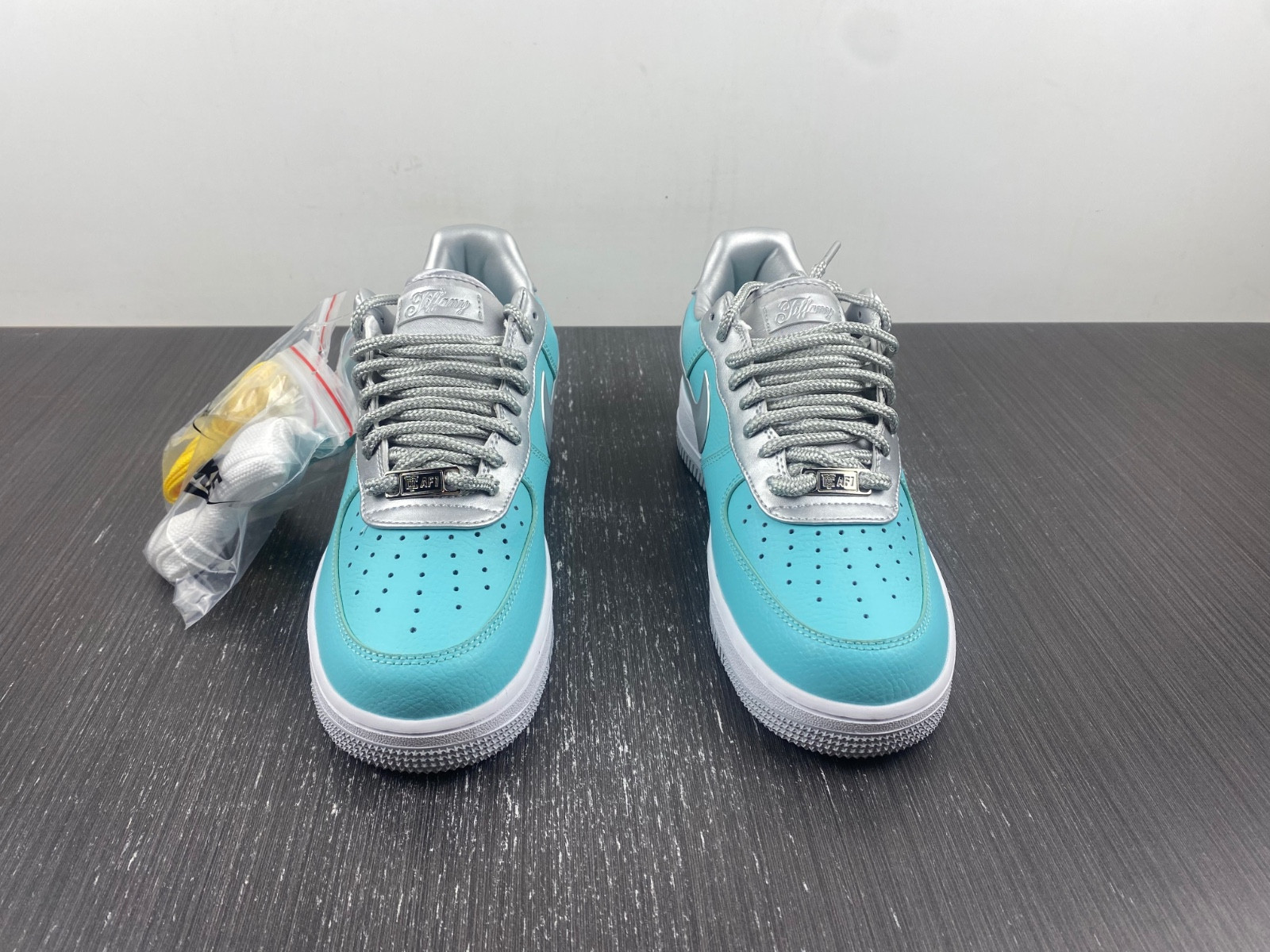 T*f*ny & co. x nike air force 1 low dz1382-003