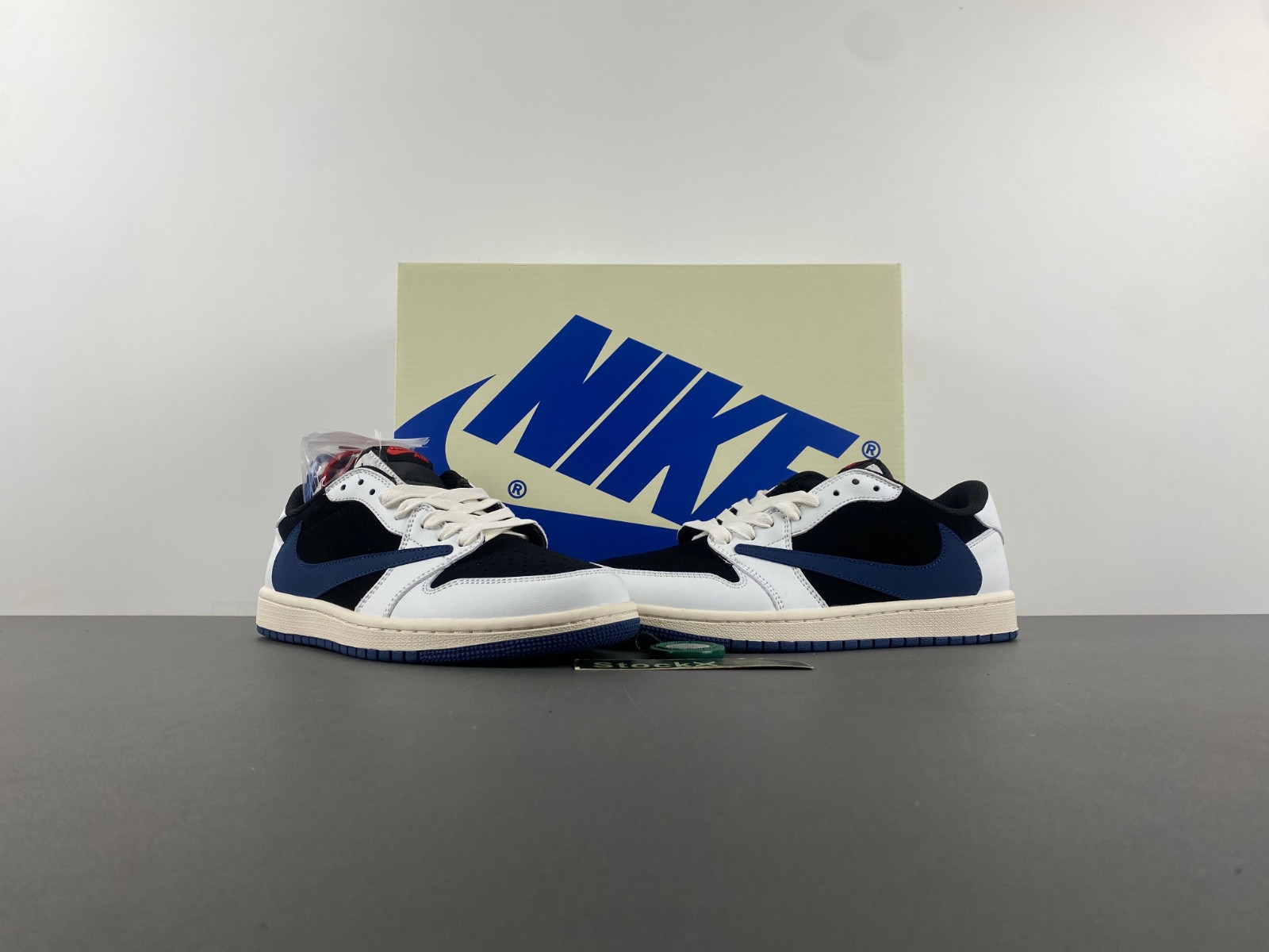 Air Jordan 1 Low Travis scott DM7866-713