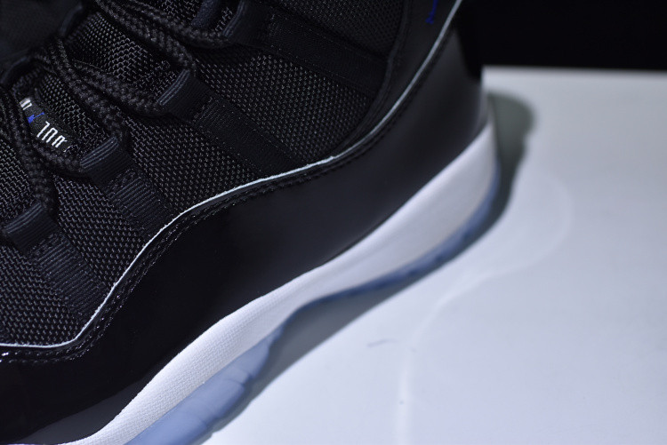 AIR JORDAN 11 RETRO "SPACE JAM 2016 RELEASE" 378037-003
