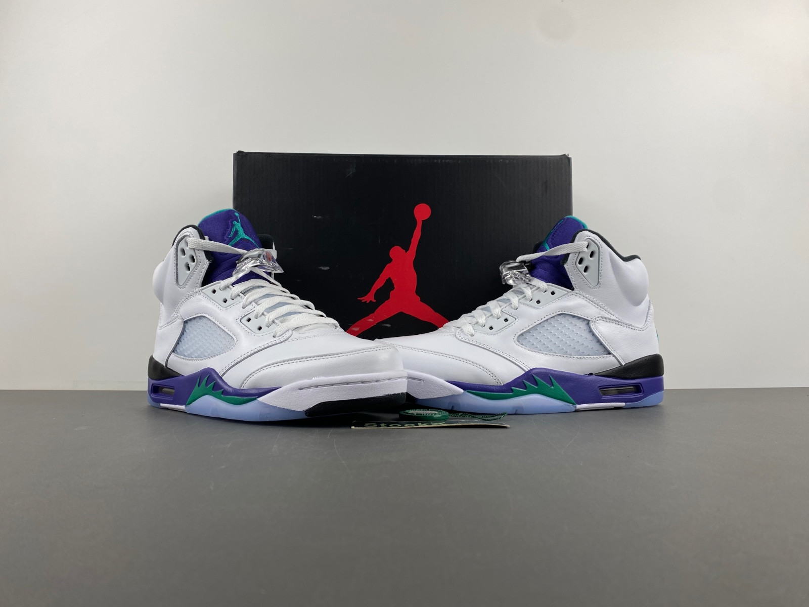 Air Jordan 5 OG “Grape” HQ7978-100