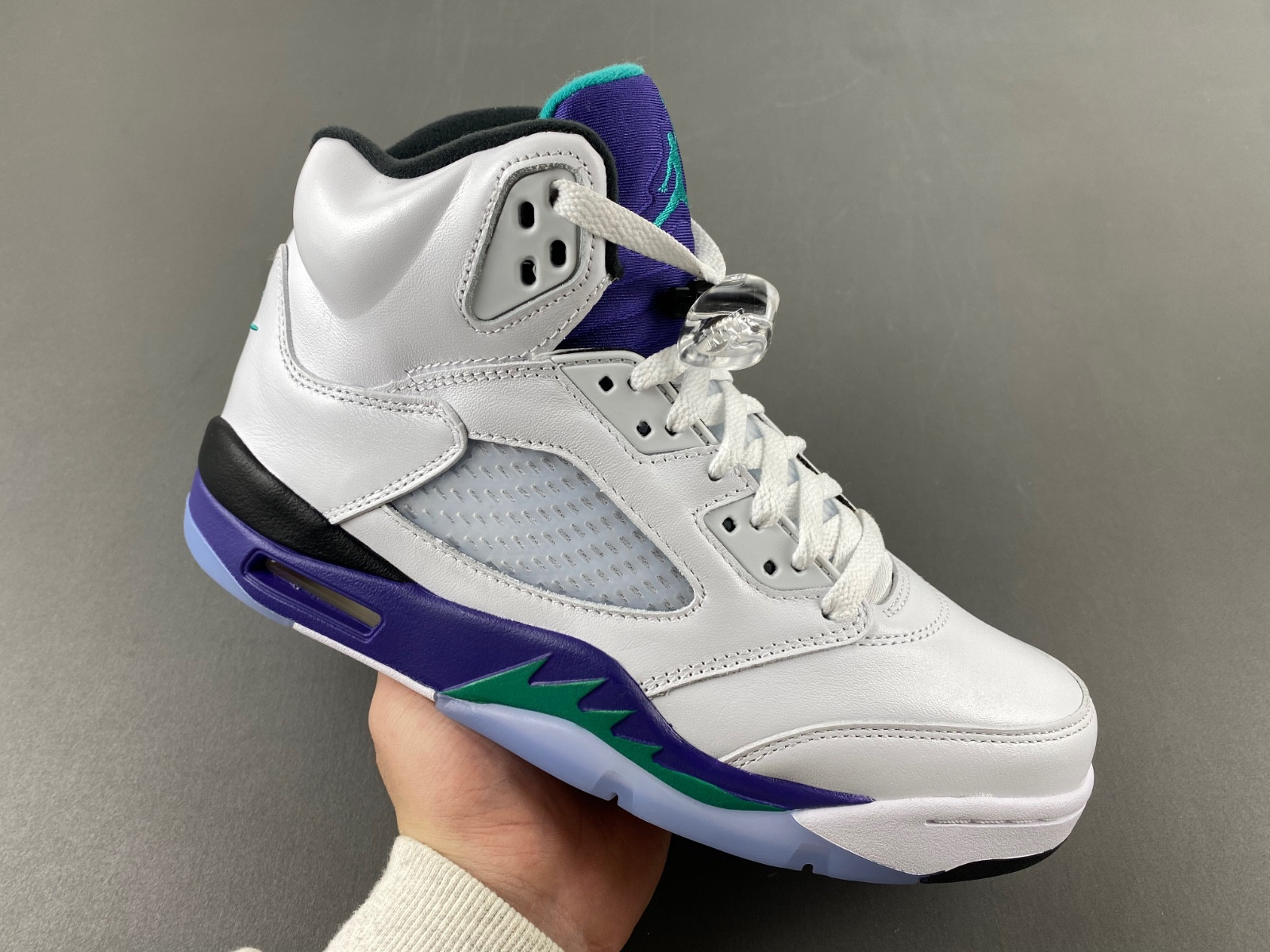 Air Jordan 5 OG “Grape” HQ7978-100