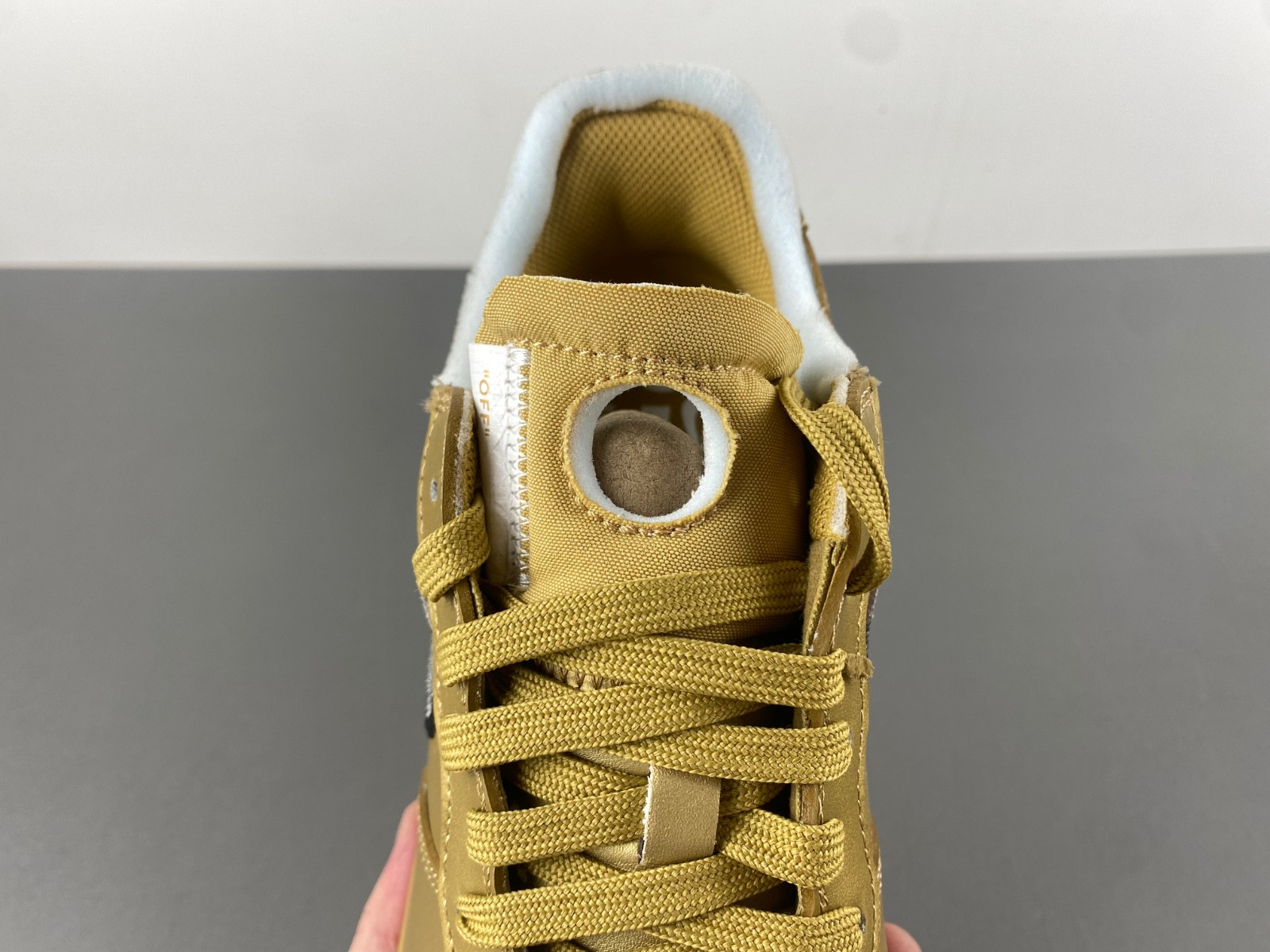 OFF White x Nike Air Force 1 AO4297-800