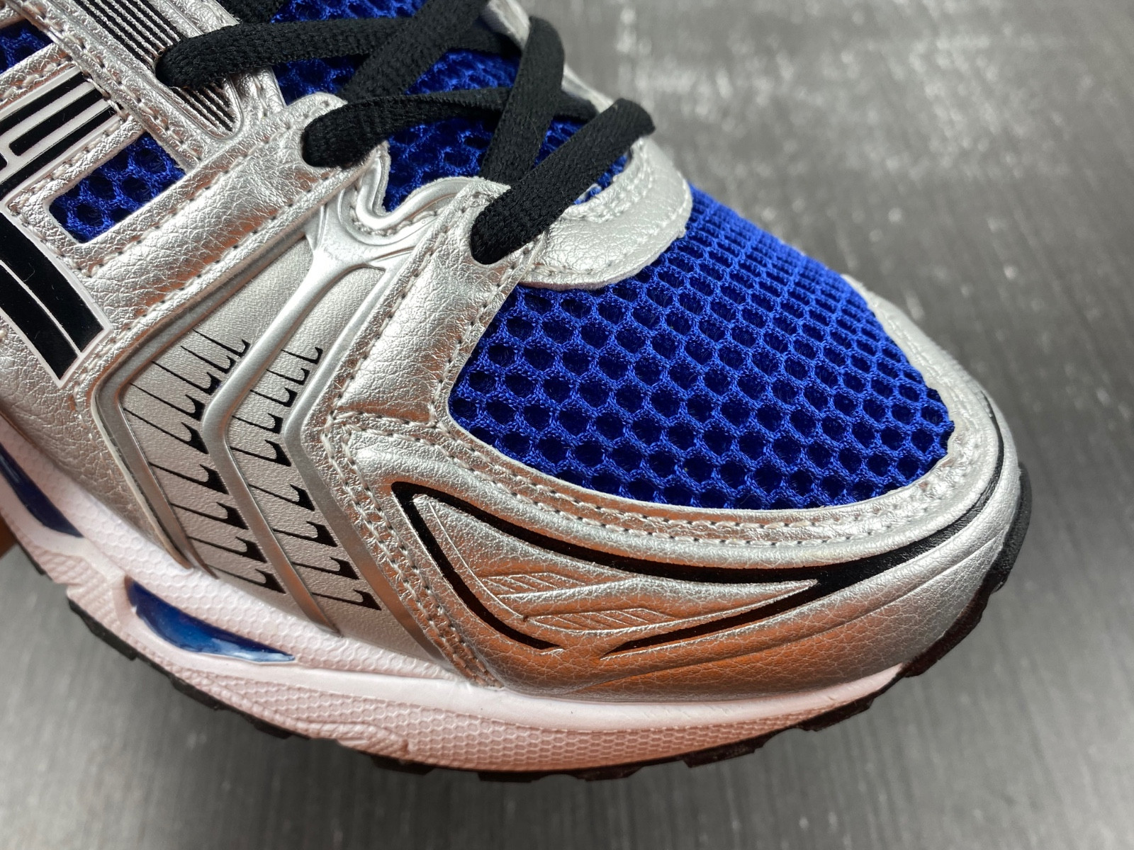 As*ic*s gel-kayano 14 1201a019-401