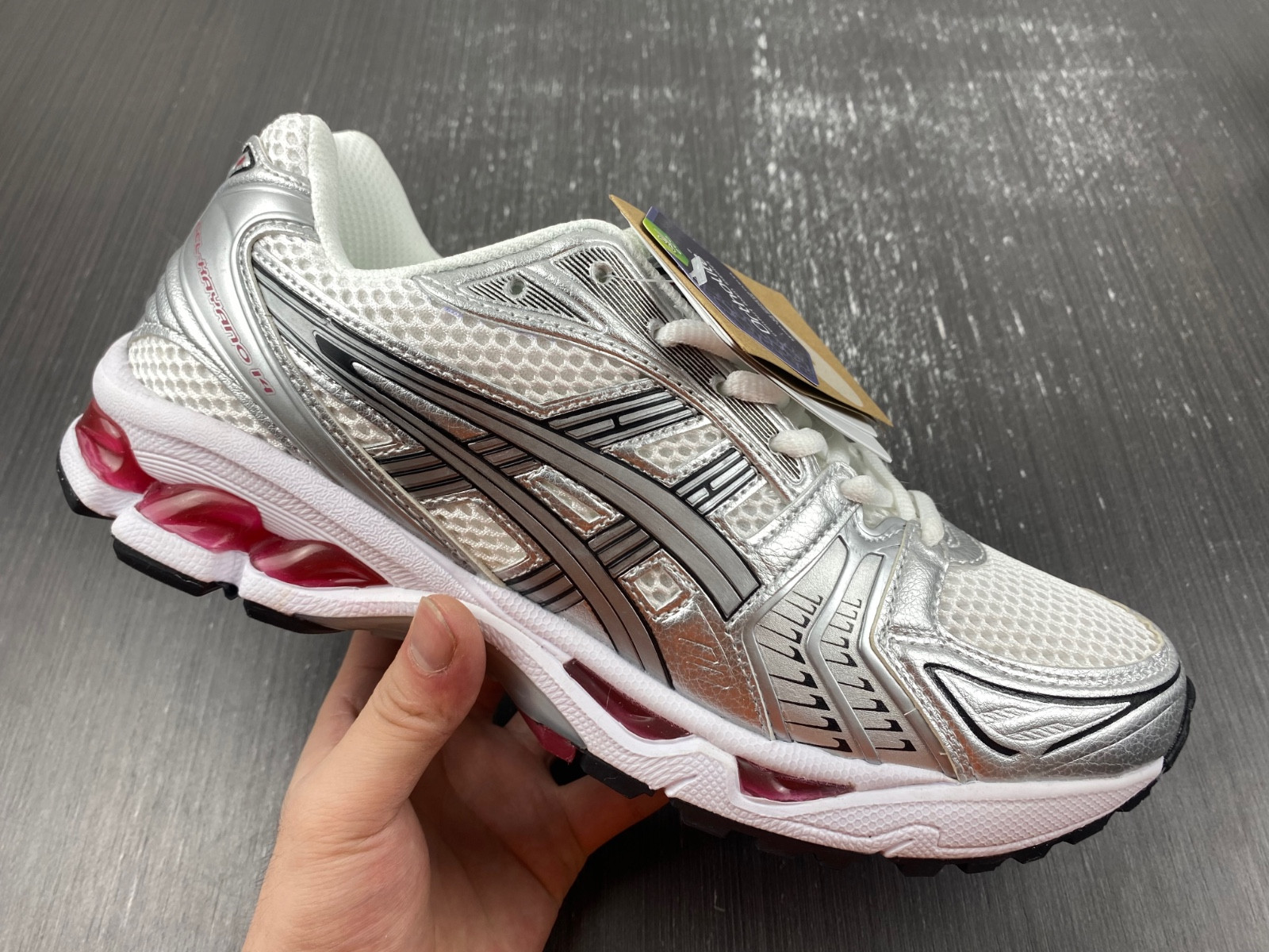 As*ic*s gel-kayano 14  1201a019-104