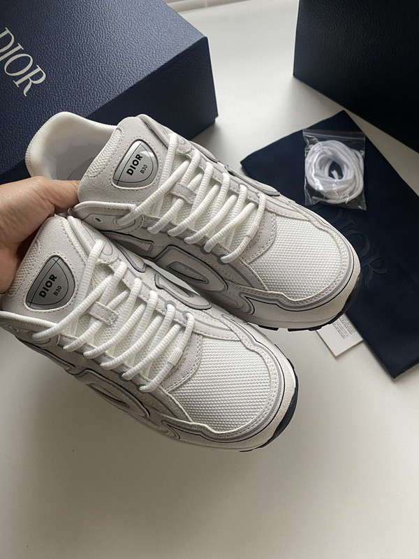 DR B30 Sneaker