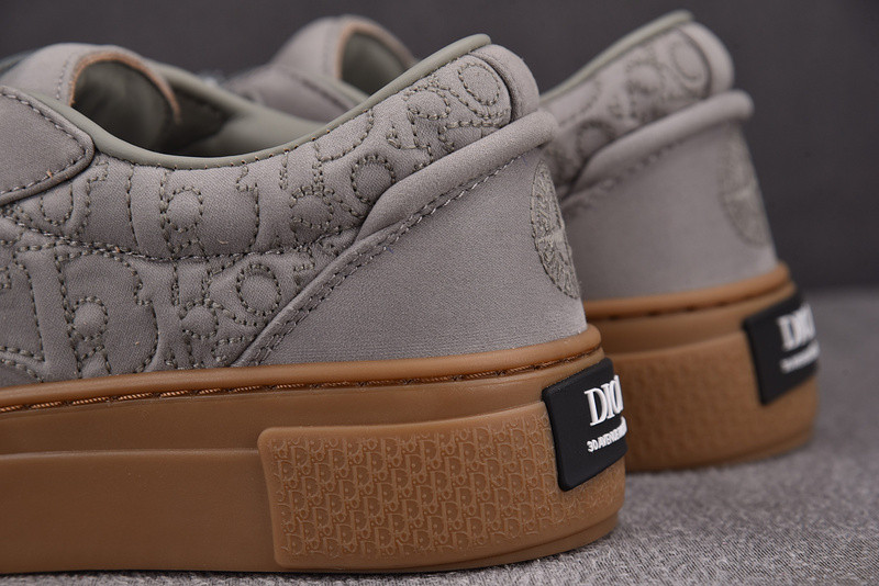 DR B33 Sneaker