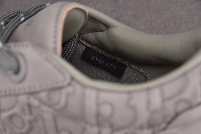 DR B33 Sneaker
