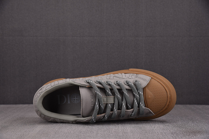 DR B33 Sneaker