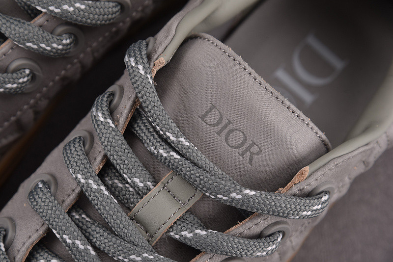 DR B33 Sneaker