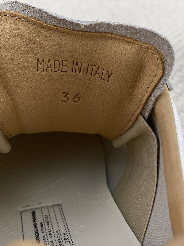 ma*s*n Ma*i*la sneakers