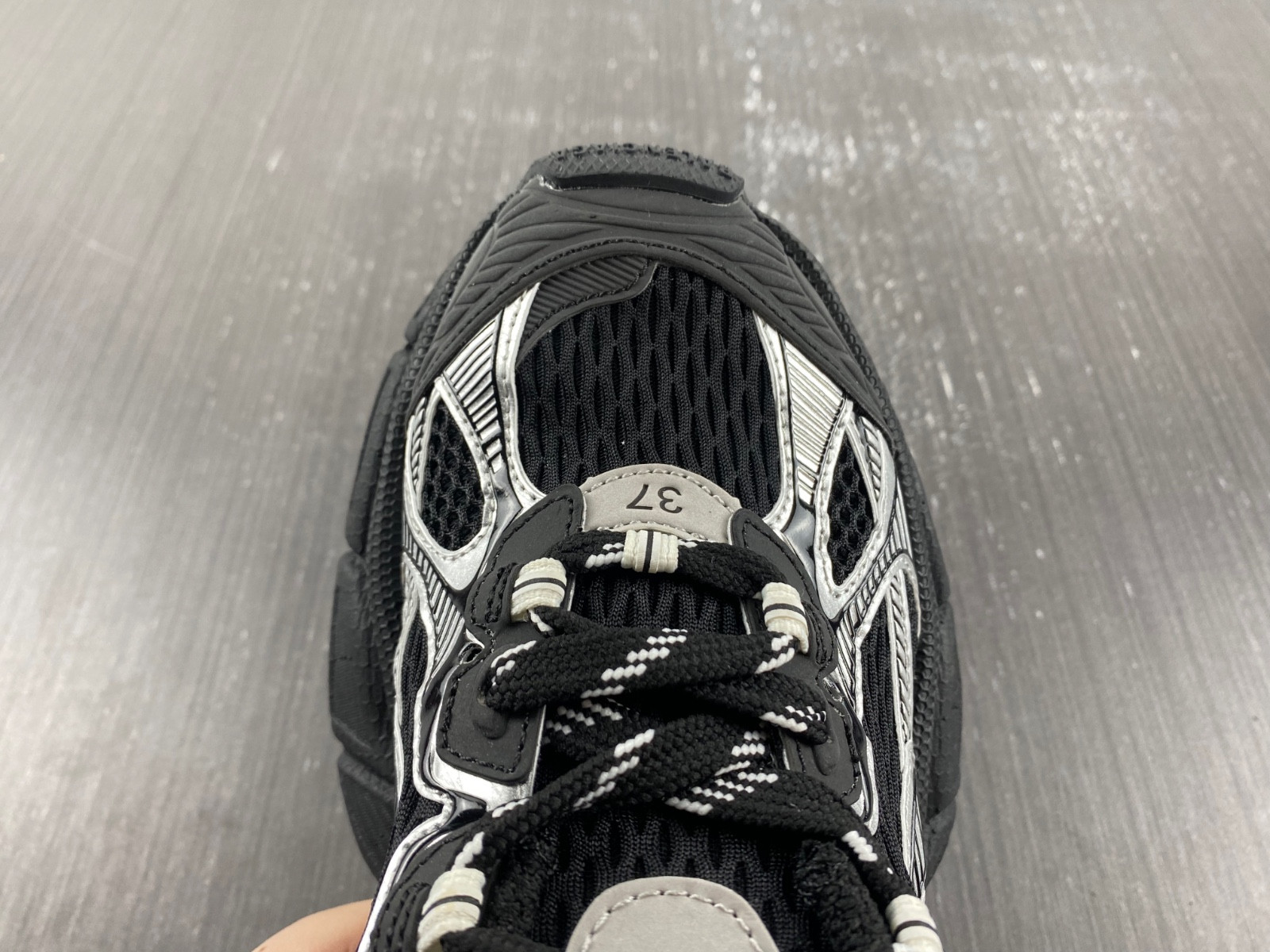 Ba*len*cia*ga 3xl 734733 w3rb5 0218