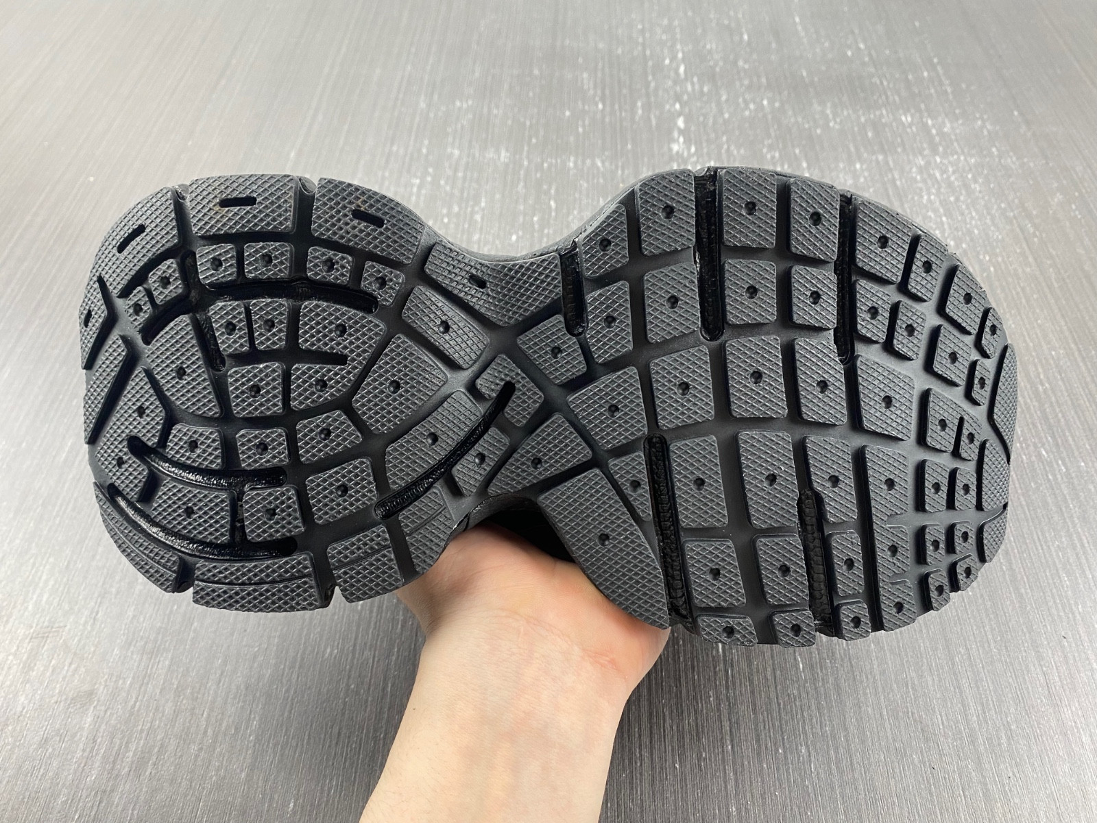 Ba*len*cia*ga 3xl 734733 w3rb5 0218